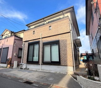 【外観】 | 大字増林戸建て | 2000年建築、ポラス施工住宅。
2018年に外壁・屋根塗装工事実施済み。