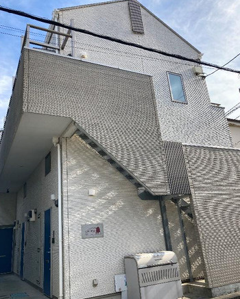 コリネスの外観