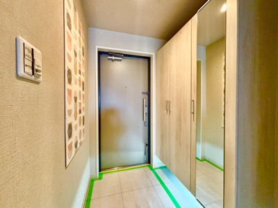 【玄関】 | ロイヤルアーク泉ヶ丘