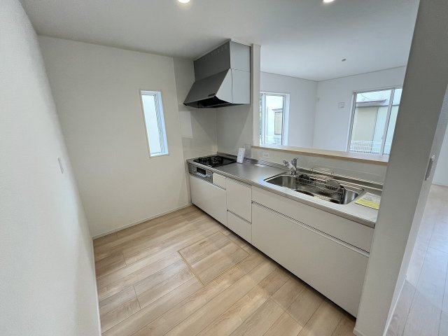 【キッチン】 | 福岡市南区中尾2丁目第5　2号棟（全2棟）【仲介手数料無料・0円】 | 施工例。施工例は完成時と異なる場合があります。