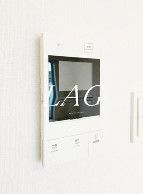 【設備】 | ドゥーエ成増 | モニター付きインターホンです。