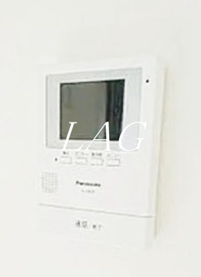 【セキュリティ】 | Next Court東武練馬 | モニター付きインターホンです。