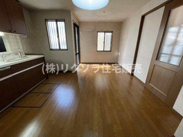 東香里元町　中古一戸建てのダイニング|LDK11.0帖
■物件内覧・資金計画相談・住宅ローン相談、リフォーム相談、お問合せ受付中■
※当日・翌日のご内覧、ご相談はお電話でのお問合せがスムーズです！