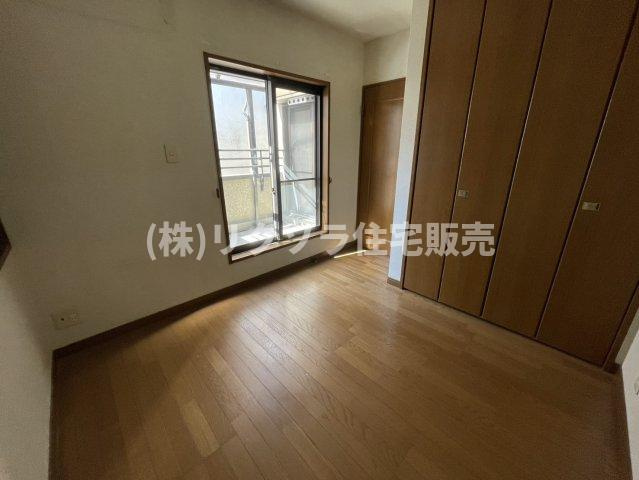 東香里元町　中古一戸建ての洋室|洋室4.0帖
■物件内覧・資金計画相談・住宅ローン相談、リフォーム相談、お問合せ受付中■
※当日・翌日のご内覧、ご相談はお電話でのお問合せがスムーズです！