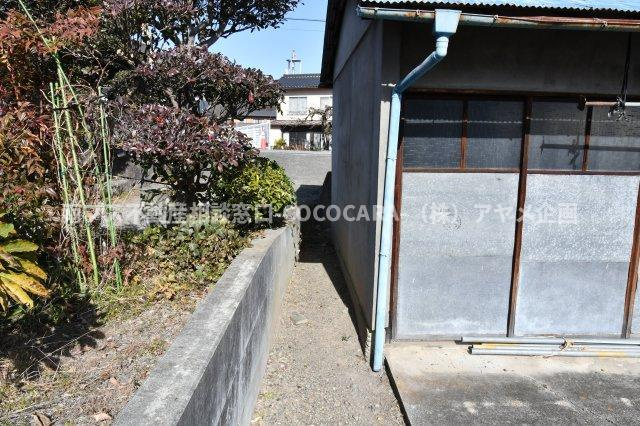 南アルプス市曲輪田の売地のその他|西側境界