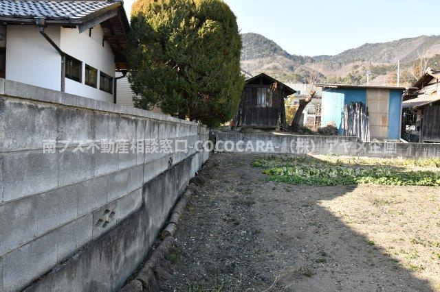 南アルプス市曲輪田の売地のその他|南側境界（東から撮影）