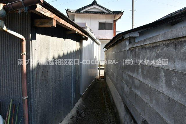 南アルプス市曲輪田の売地のその他|南側境界（西から撮影）