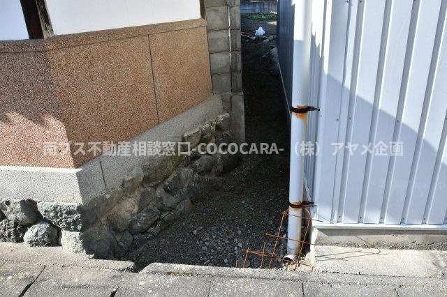 南アルプス市曲輪田の売地のその他|南側境界（東から撮影）