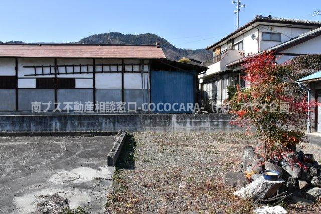 南アルプス市曲輪田の売地の外観|東側から撮影