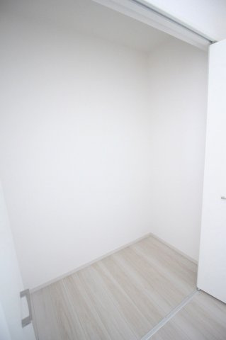 小山市土塔 8期　1号棟の子供部屋|クローゼット付きで収納も安心！衣類や学用品もしっかり片付き、お部屋を広く使えます。