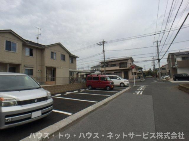 あさひ参番館の駐車場