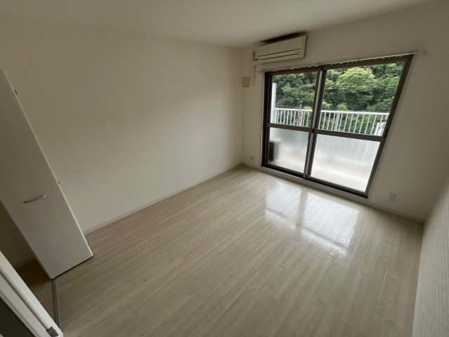 ツルトスコⅡ番館の居間・リビング