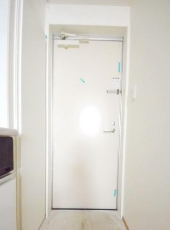 アクアプレイス日進の玄関