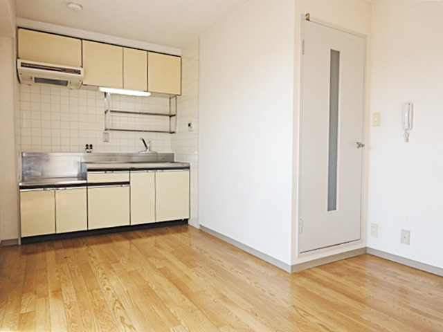 RIZEONE宝塚レジデンスの居間・リビング