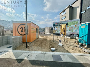 【現地のご紹介】
全14区画の分譲地です。自由設計対応です。資料のご請求やご見学予約承っております。お気軽にお問合せください。