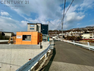 【現地のご紹介】
全14区画の分譲地です。自由設計対応です。資料のご請求やご見学予約承っております。お気軽にお問合せください。