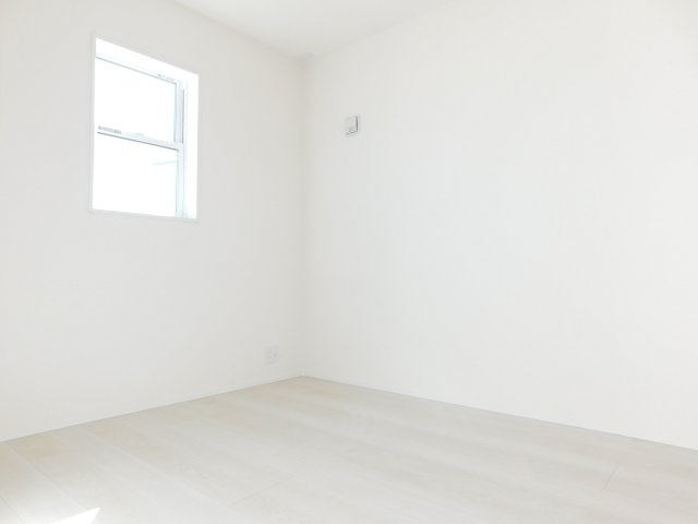 海部郡大治町大字鎌須賀字山廻の新築一戸建の洋室|◇１階洋室◇　　南面で明るい洋室３．７５帖　全居室収納完備！