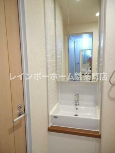 グロースメゾン亀戸の独立洗面台