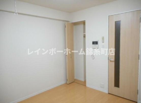 グロースメゾン亀戸の居間・リビング