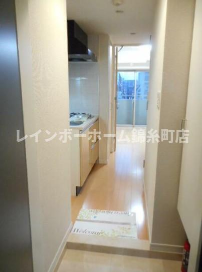 グロースメゾン亀戸の玄関