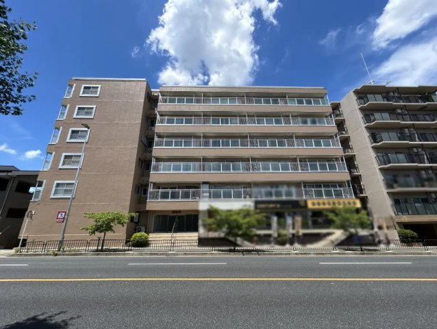 シャトー桃山の外観