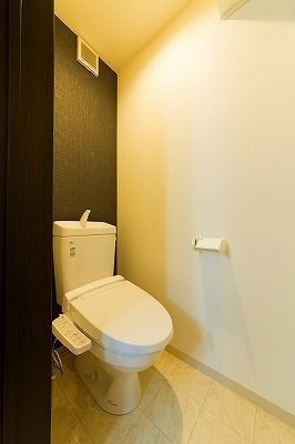MIRAIE長田のトイレ