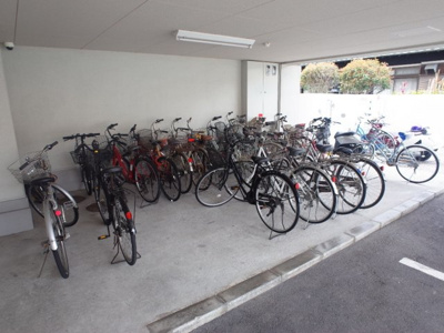 【その他共用部分】 | ロイヤルコーポ魚住 | 駐輪場