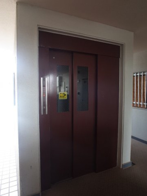 【その他共用部分】 | ロイヤルコーポ魚住 | エレベーター