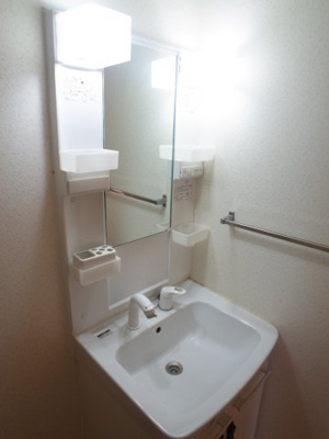 【独立洗面台】 | ロイヤルコーポ魚住 | 洗面所