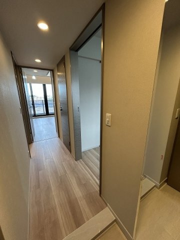 ブランシエスタ新丸子リバーフロントの玄関