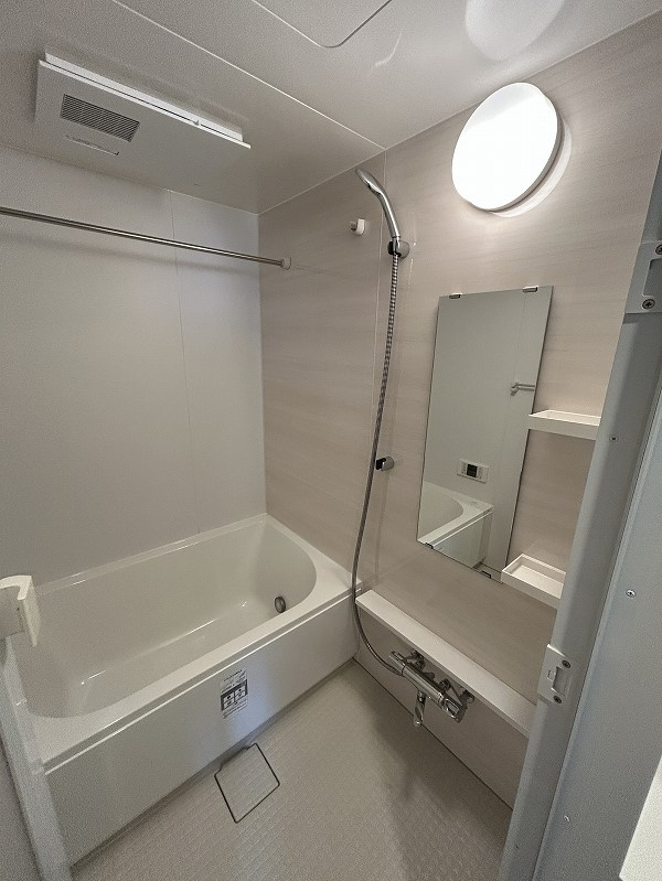 ブランシエスタ新丸子リバーフロントの浴室