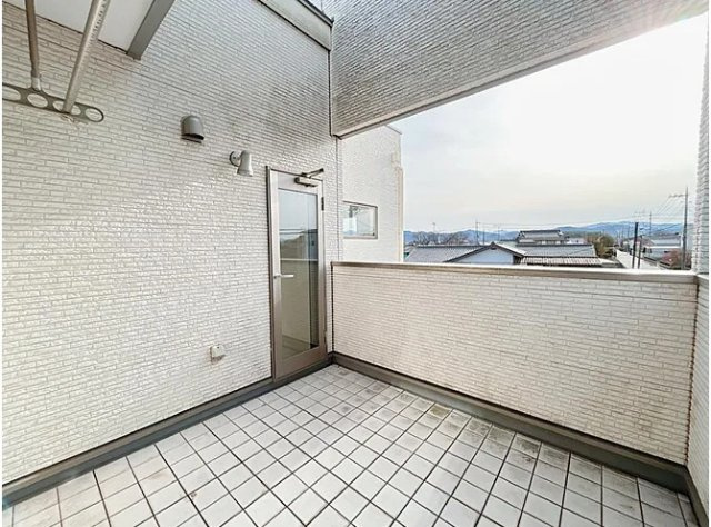 神川町元原　中古1799のバルコニー