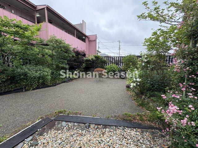 【庭】 | 広々としたお庭は10坪以上ございます♪
