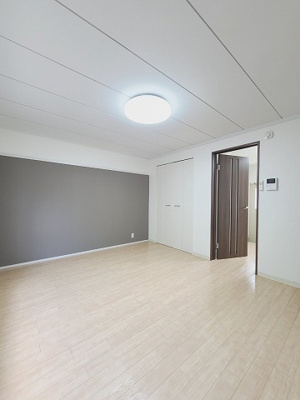 【居間・リビング】 | メゾンかげやま３号棟