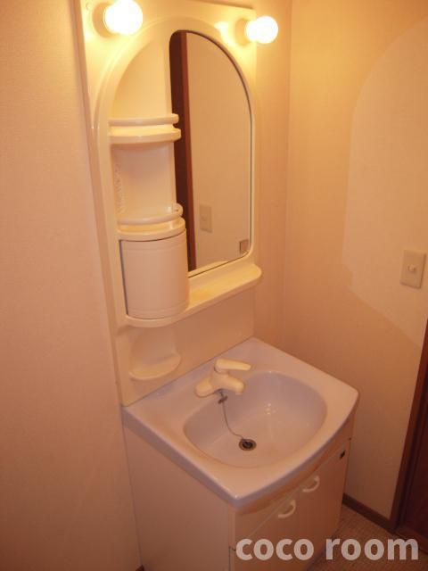 サンハイツ南駿河の収納