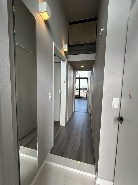 ブランシエスタ新丸子リバーフロントの玄関