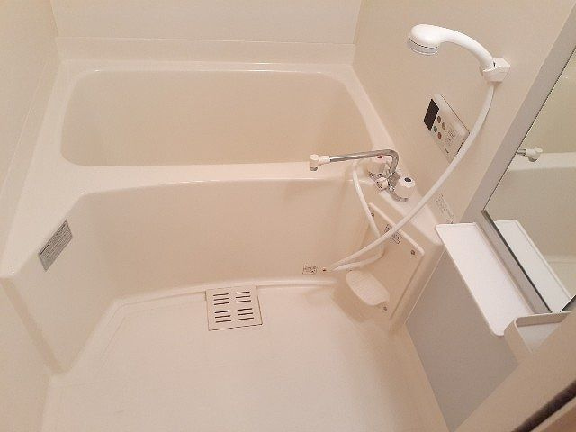 サンシャインタナカの浴室|落ち着いた空間のお風呂です