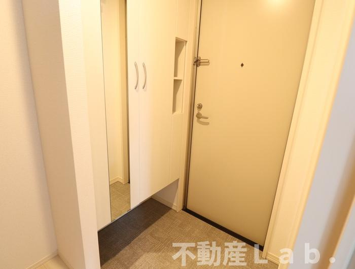 グランカーサはません　A棟の玄関