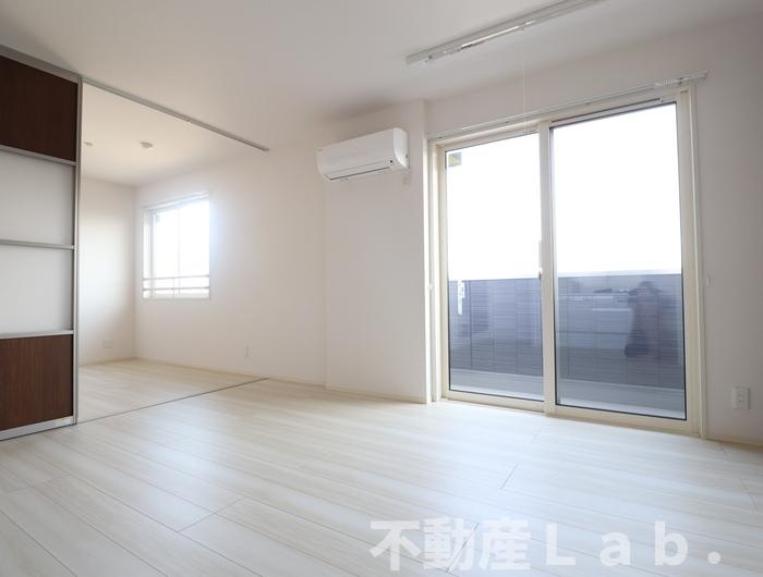 グランカーサはません　A棟の居間・リビング