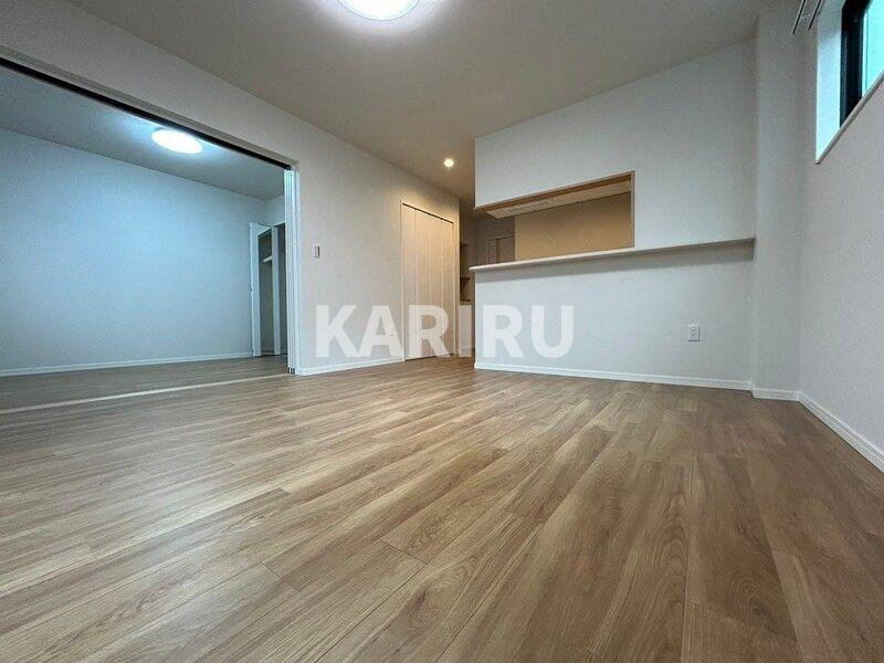 ルミエール今里の居間・リビング