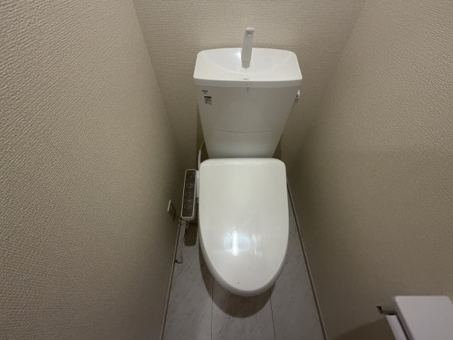 リーブルファイン緑区中野田のトイレ|落ち着いたトイレです