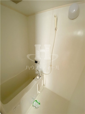 【浴室】 | フローレス七番館 | 日々の疲れを癒すお風呂付です