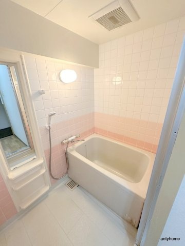 グローリーヨシダの浴室