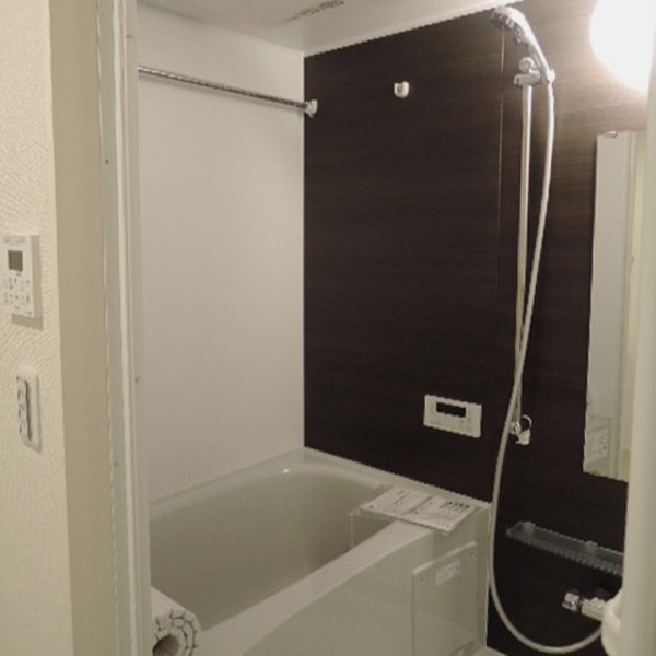 横浜市戸塚区戸塚町のアパートの浴室|浴室乾燥機完備♪