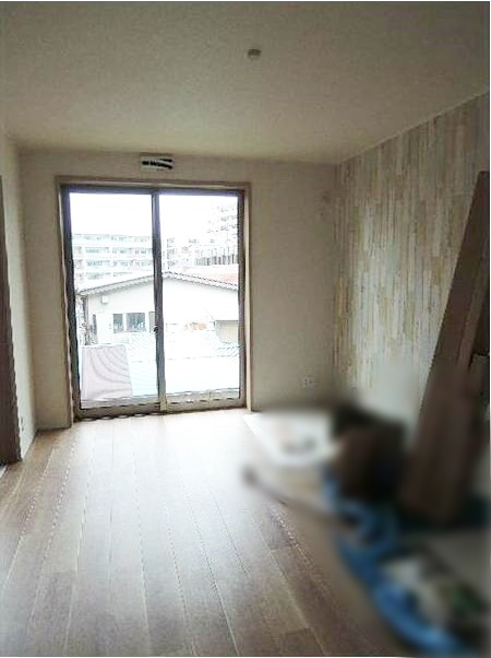 横浜市戸塚区戸塚町のアパートの居間・リビング|2面採光のリビング♪