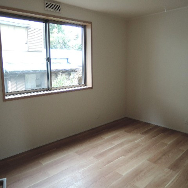 横浜市戸塚区戸塚町のアパートの寝室|落ち着いた雰囲気の洋室♪