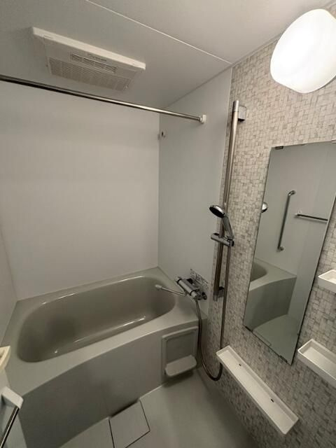 ＧＥＮＯＶＩＡ西高島平Ⅱの浴室