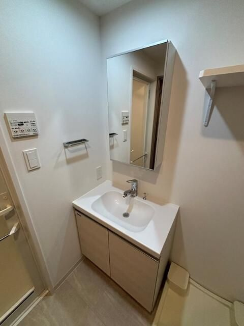 ＧＥＮＯＶＩＡ西高島平Ⅱの洗面所