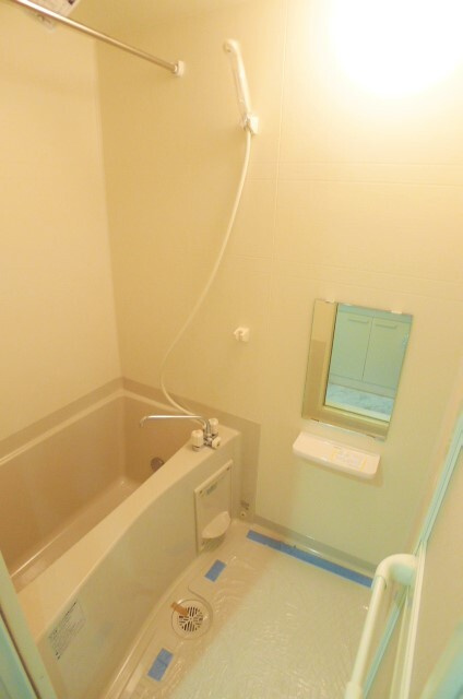 ブリエラクティⅢの浴室