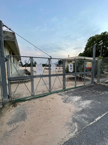 ラ・ヴィータ高取北の駐車場|安北小学校 0.1km